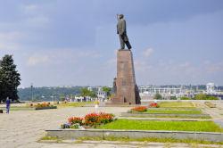 Saparoshje: Lenindenkmal