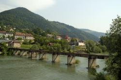 Dravograd im Tal der Drau