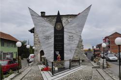 UÃ‡K-Denkmal in DeÄani