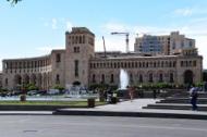 Jerewan: Republiksplatz